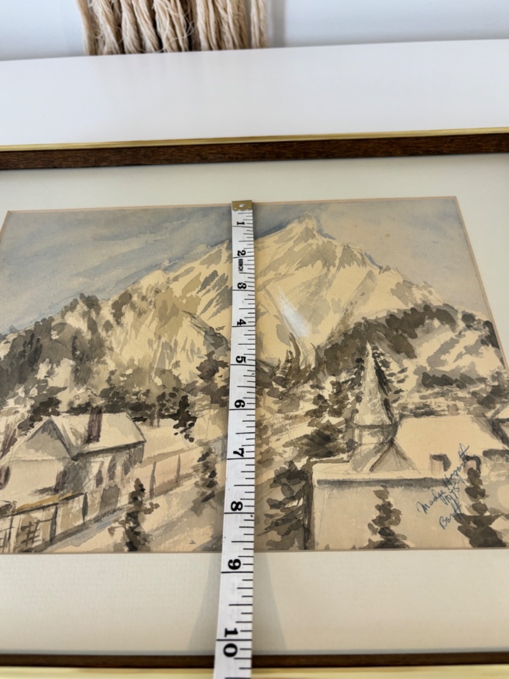 Vintage framed watercolour painting of Banff Canada signed Madge Hogarth 1975 - Picture 9 of 11
